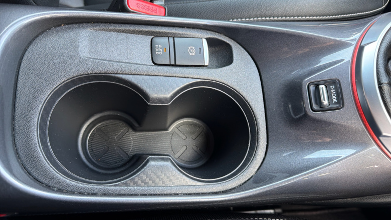 Nissan Juke 1.0 DiG-T 114 Tekna 5dr Petrol Hatchback